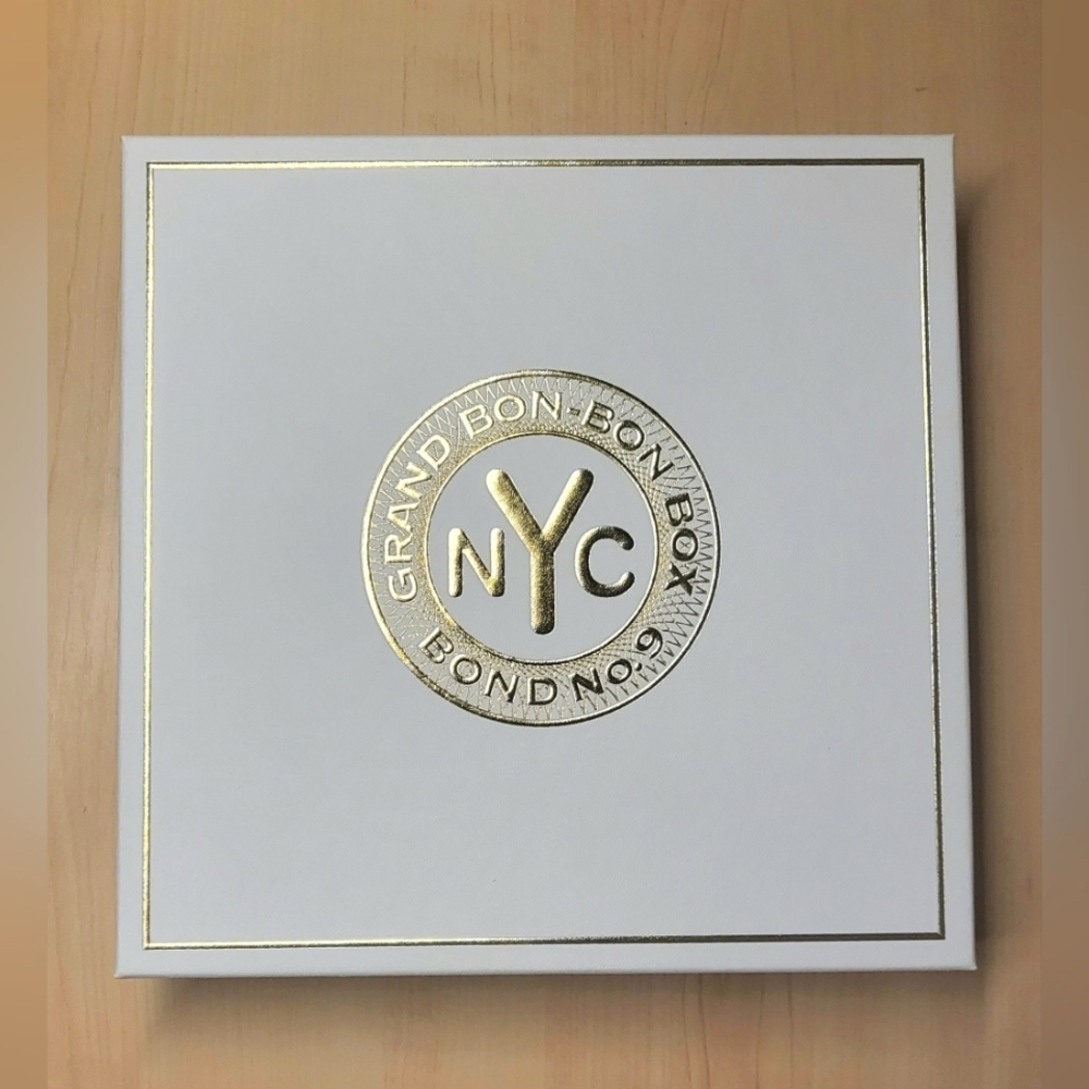 COPY - Bond No. 9 New York - Grand Bon-Bon Box